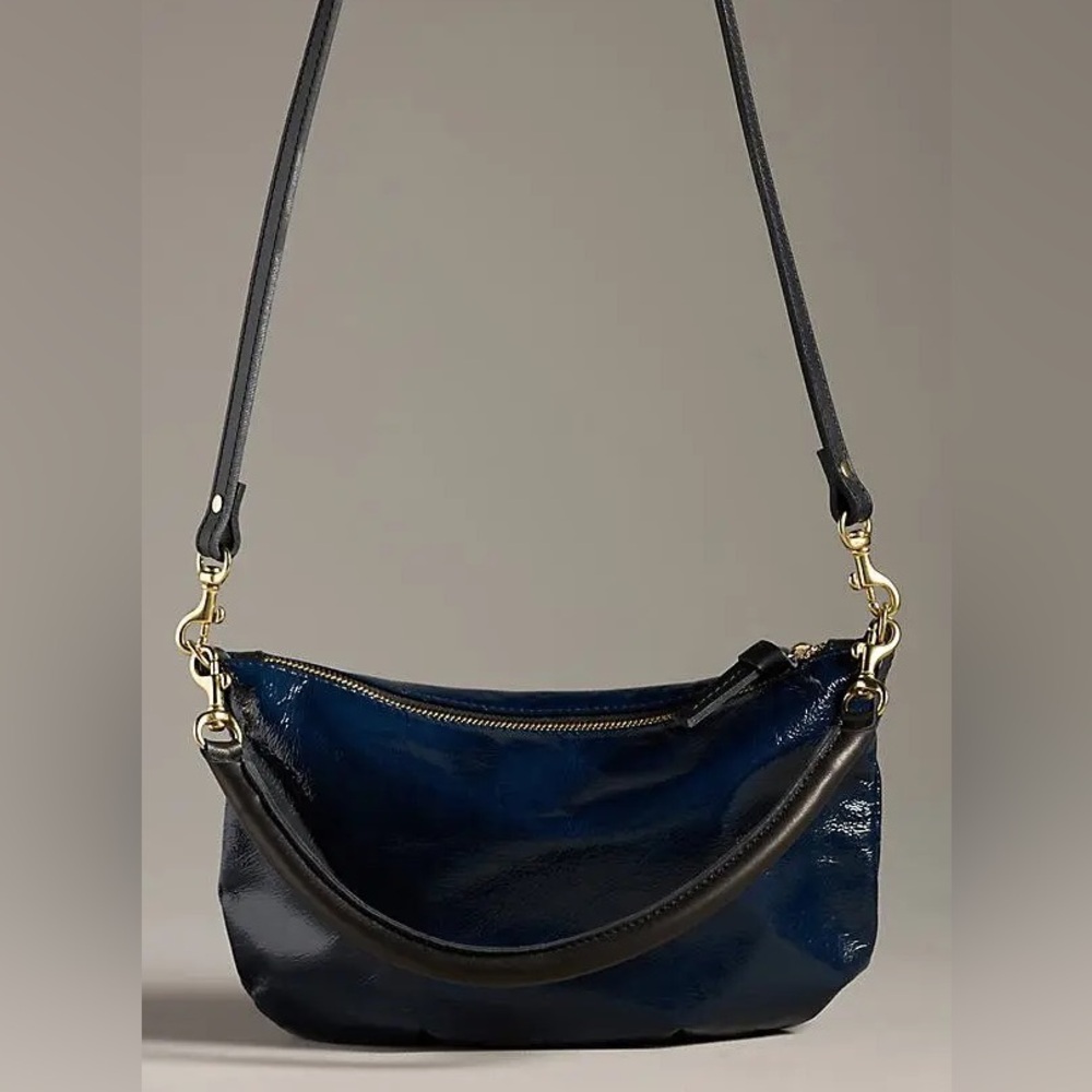 Clare V petit moyen crinkle patent navy bag